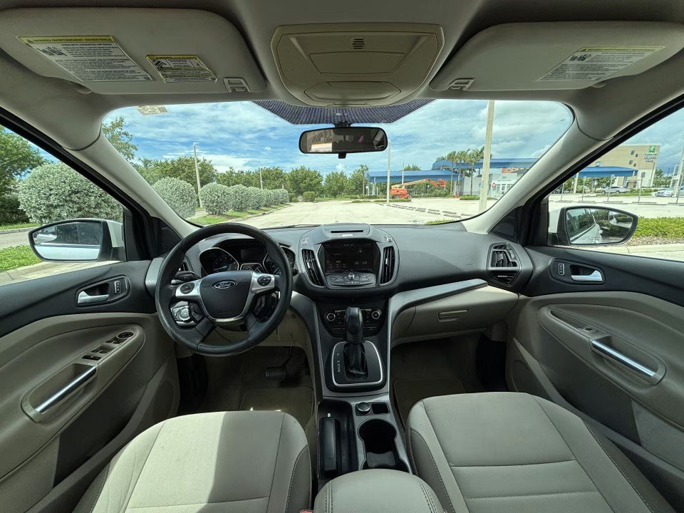 Used 2013 Ford Escape SE FWD image 10