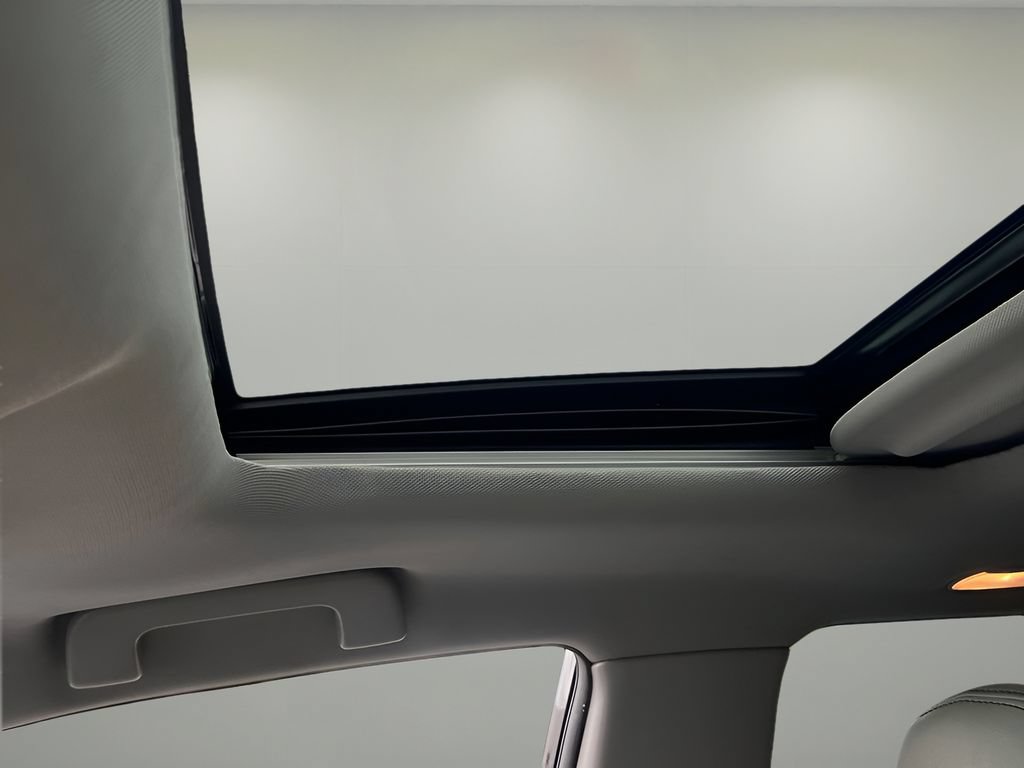 Certified 2019 Toyota Highlander XLE FWD image 26