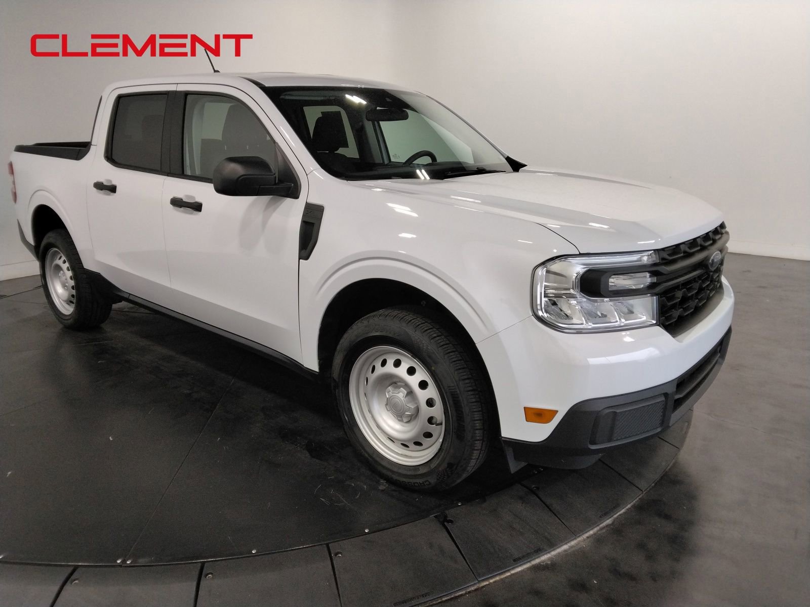 Used 2023 Ford Maverick XL image 4