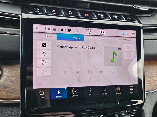 Used 2023 Jeep Grand Cherokee L Summit w/ Advanced Protech Group IV image 13