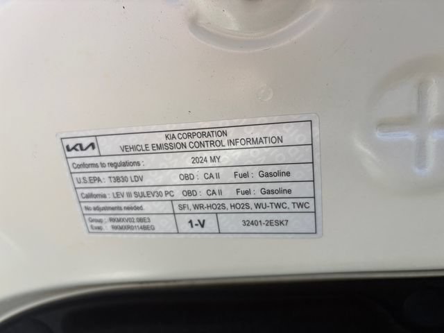 Used 2024 Kia Soul LX w/ Option Group 015 FWD image 10