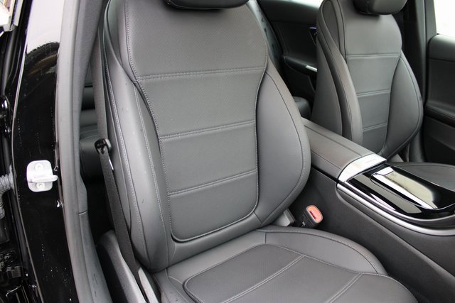Used 2024 Mercedes-Benz C 300 Sedan image 14
