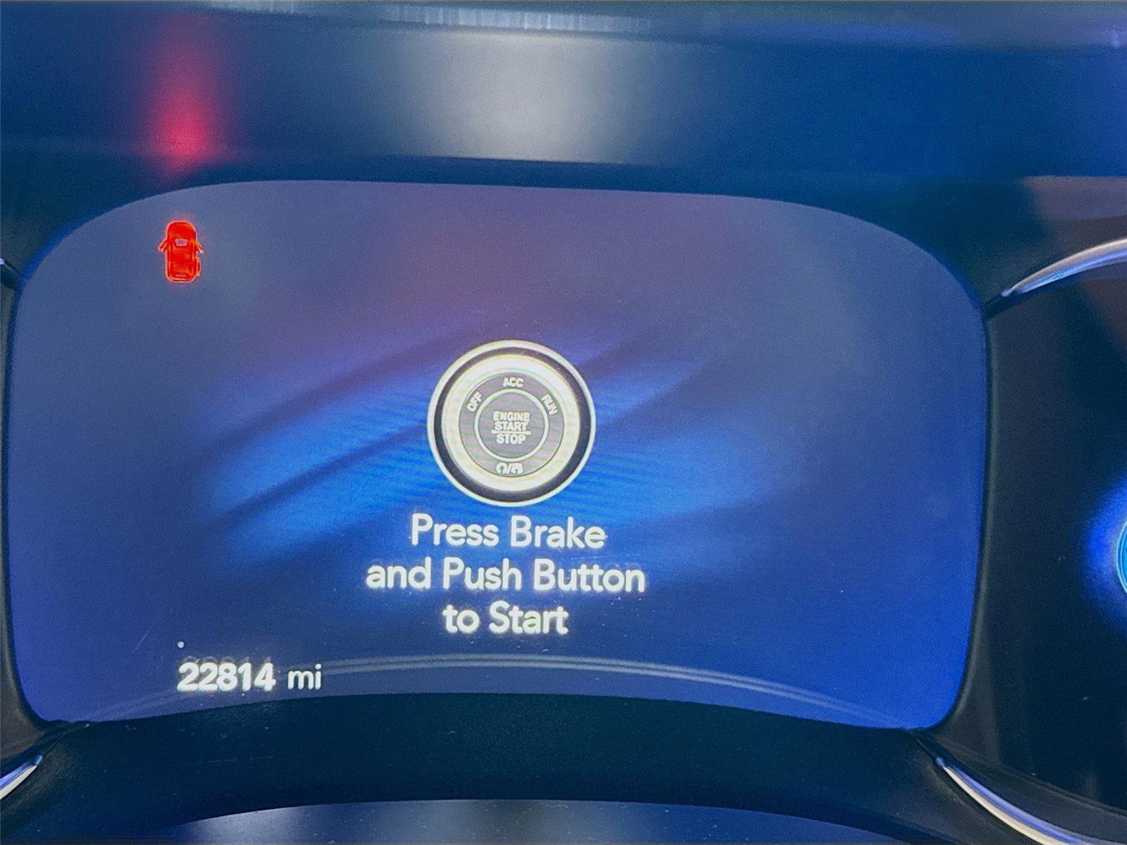 Used 2023 Chrysler Pacifica Pinnacle image 6