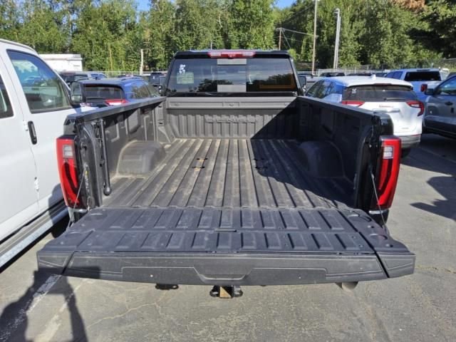 Used 2024 GMC Sierra 3500 Denali Ultimate AWD/4WD image 10