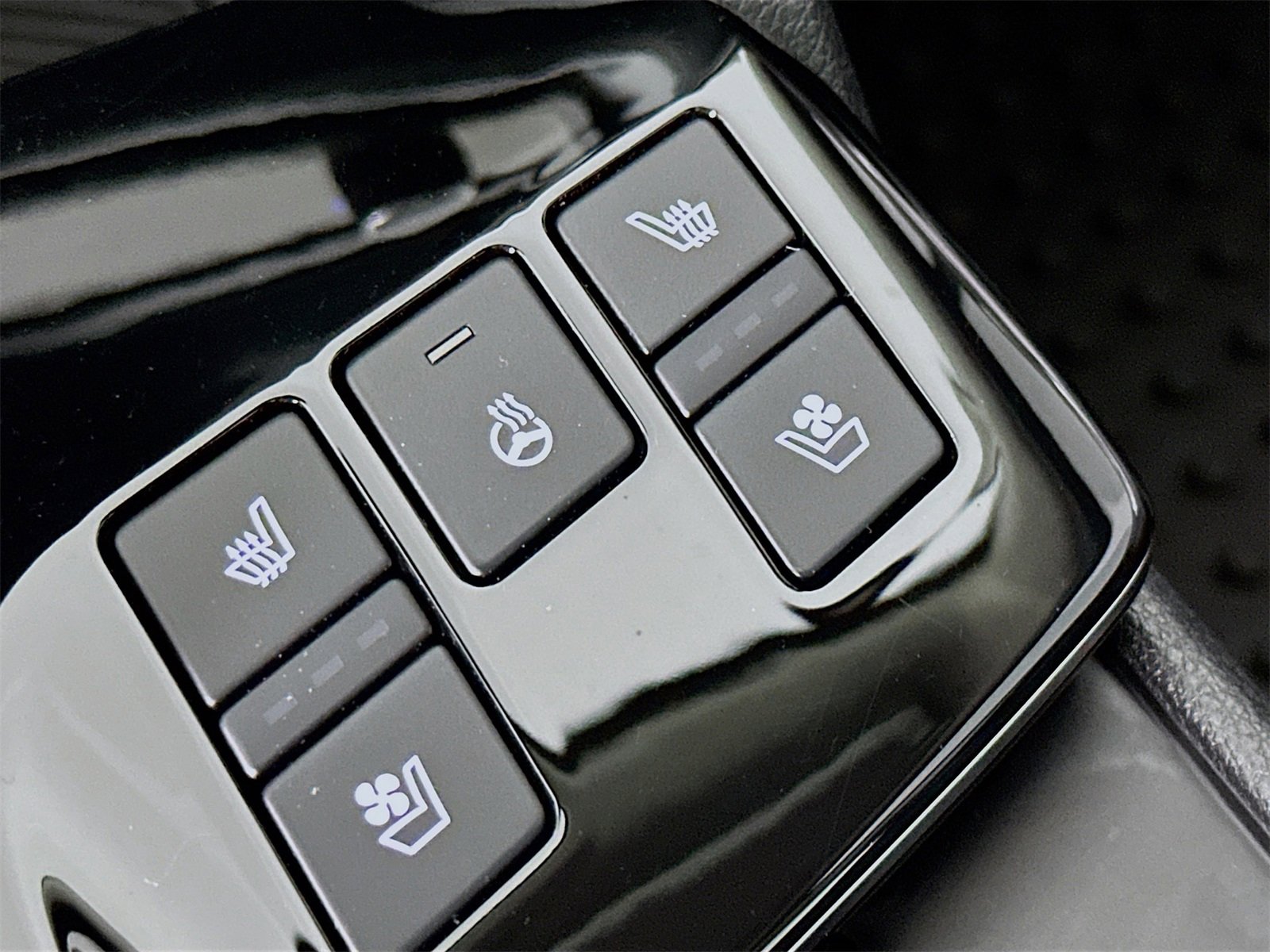 Used 2024 Kia Sportage SX image 21