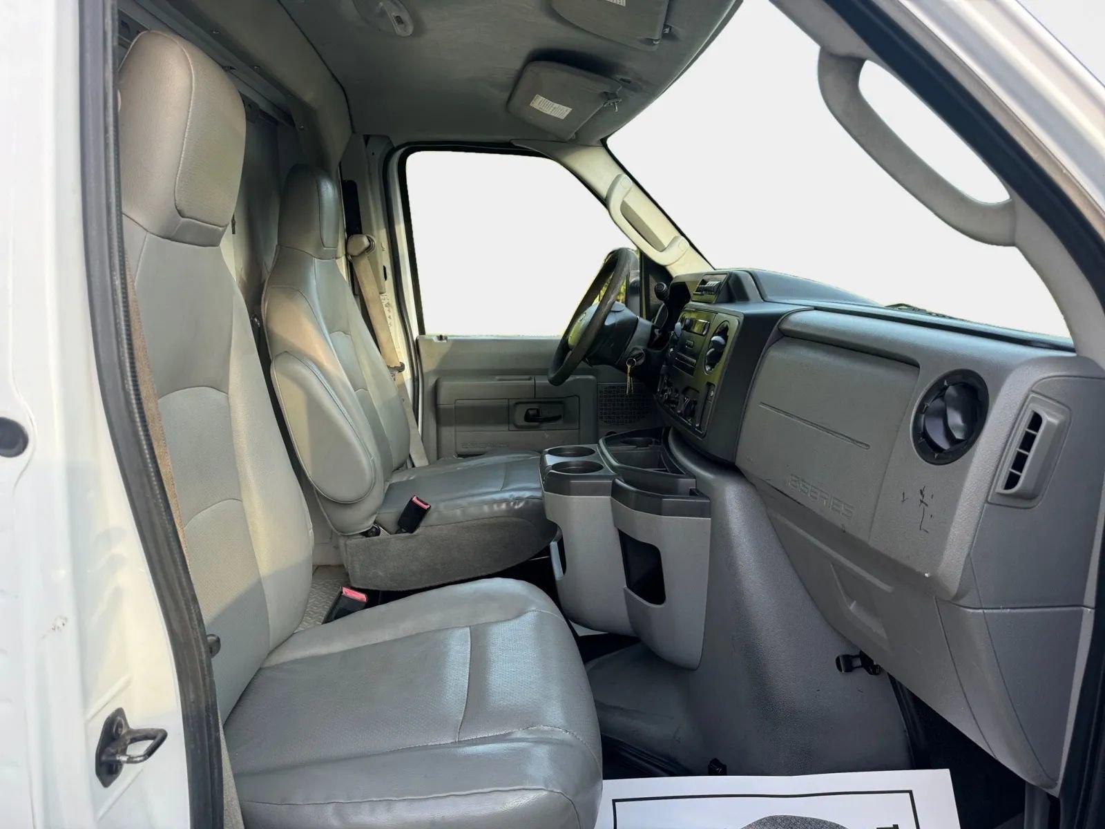 Used 2012 Ford E-350 and Econoline 350 Super Duty w/ Class I Trailer Tow Pkg image 10