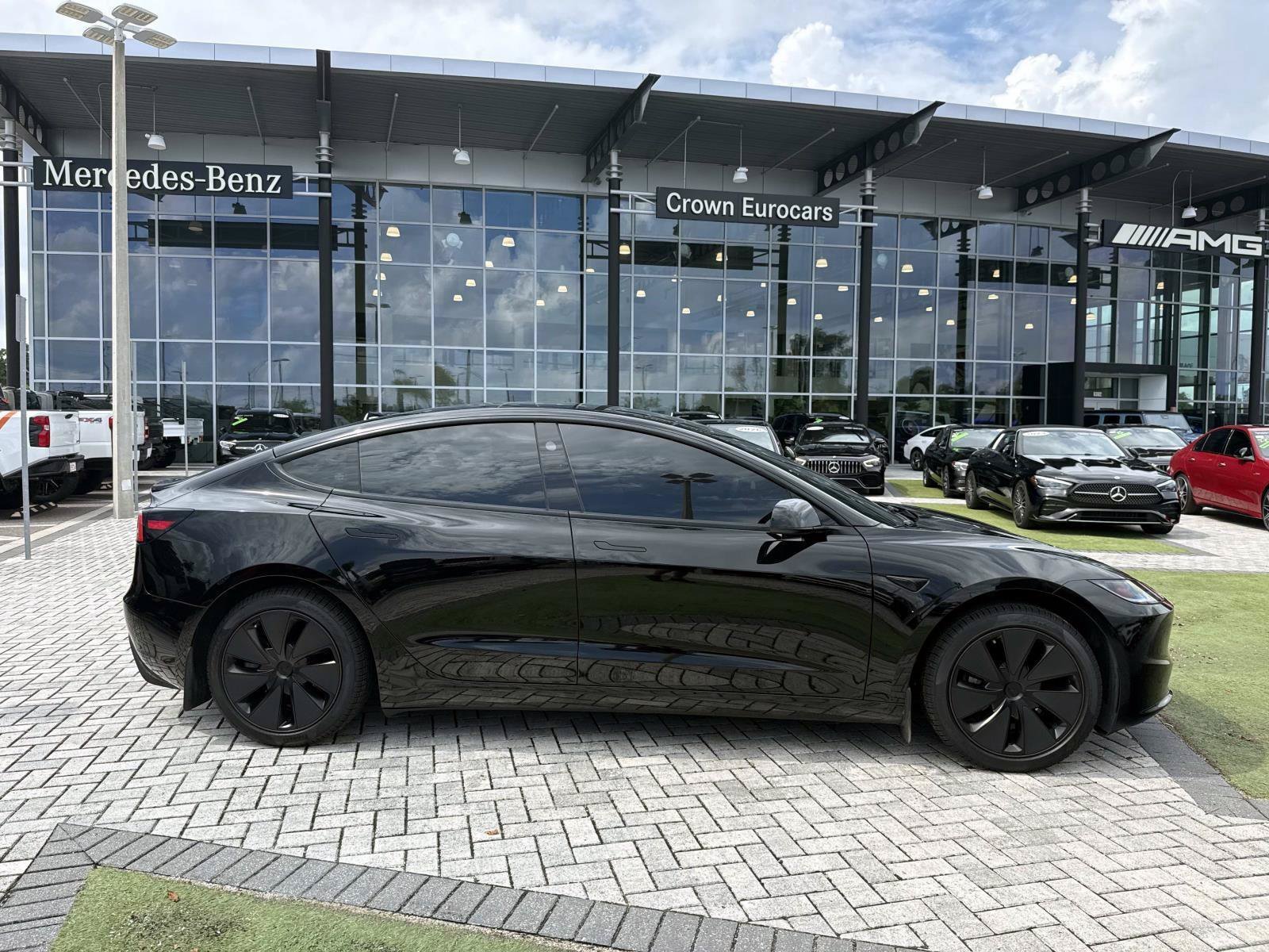 Used 2024 Tesla Model 3 Standard Range RWD image 6