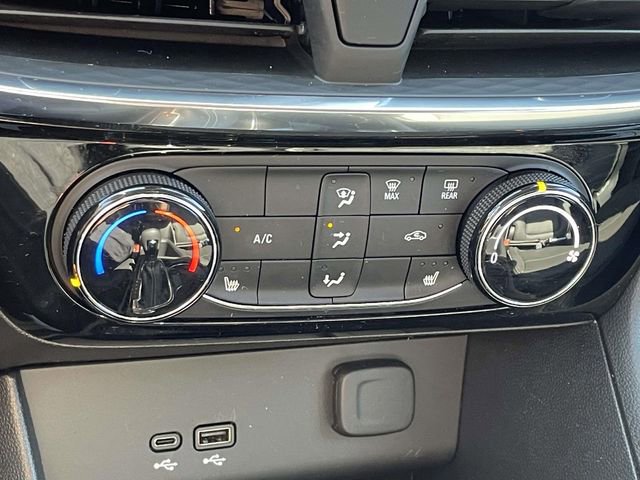 Used 2024 Buick Encore GX Sport Touring w/ Comfort Package image 28