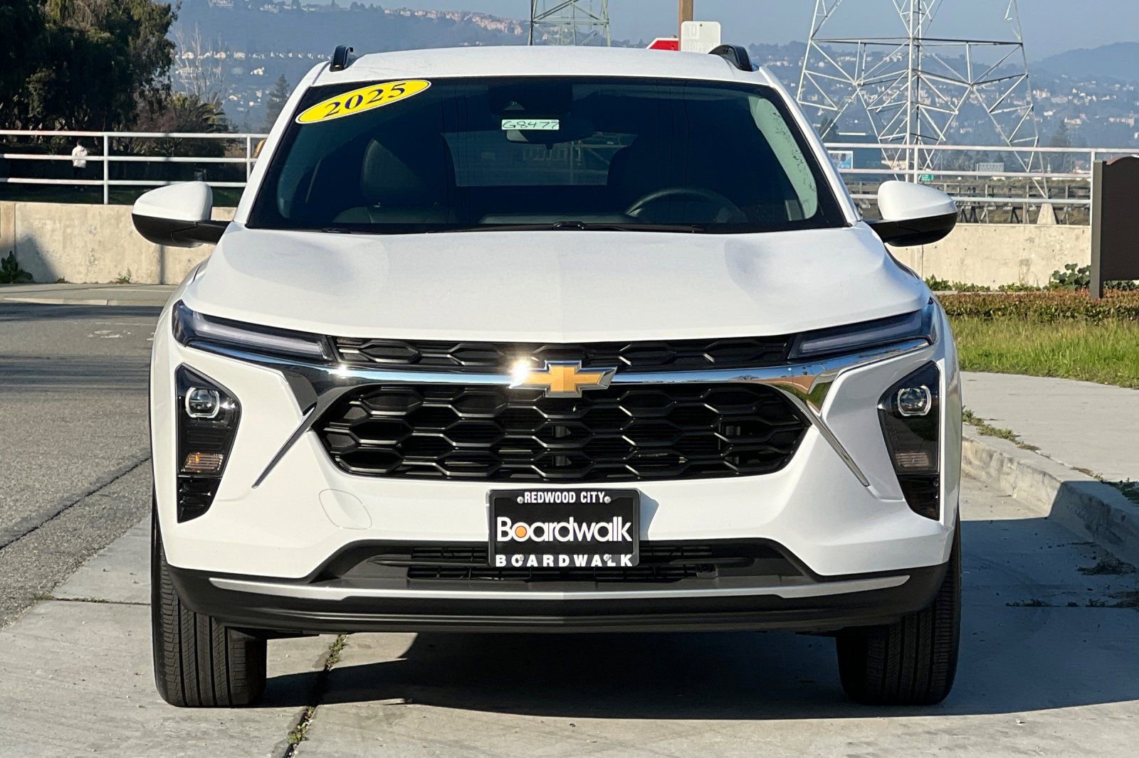 Used 2025 Chevrolet Trax LT w/ LT Convenience Package image 9