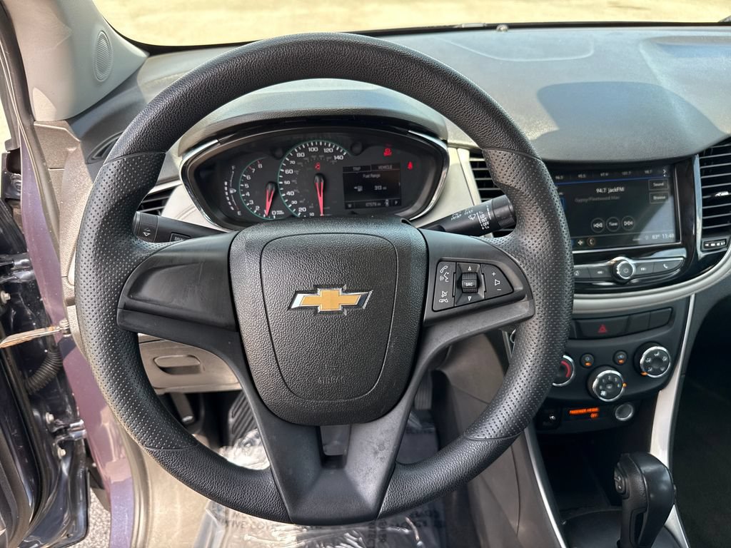 Used 2019 Chevrolet Trax LS FWD image 14
