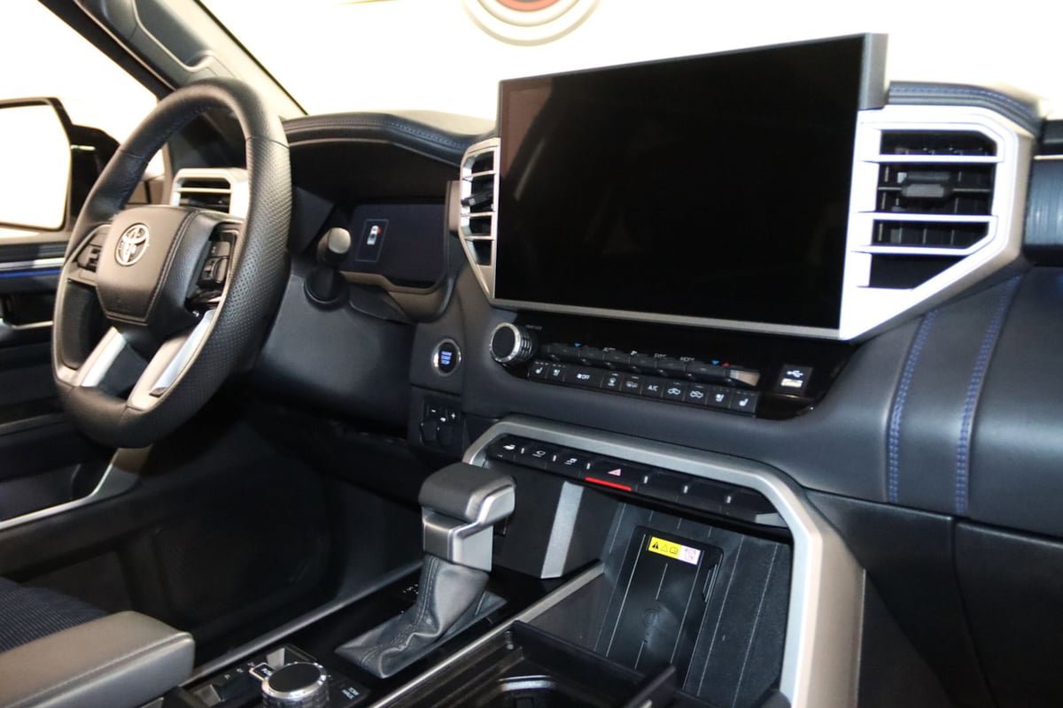 Used 2024 Toyota Tundra Platinum AWD/4WD image 66