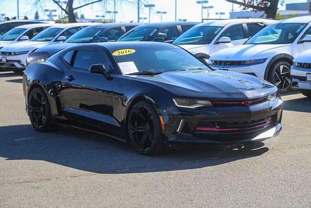 Used 2016 Chevrolet Camaro LT w/ RS Package image 6