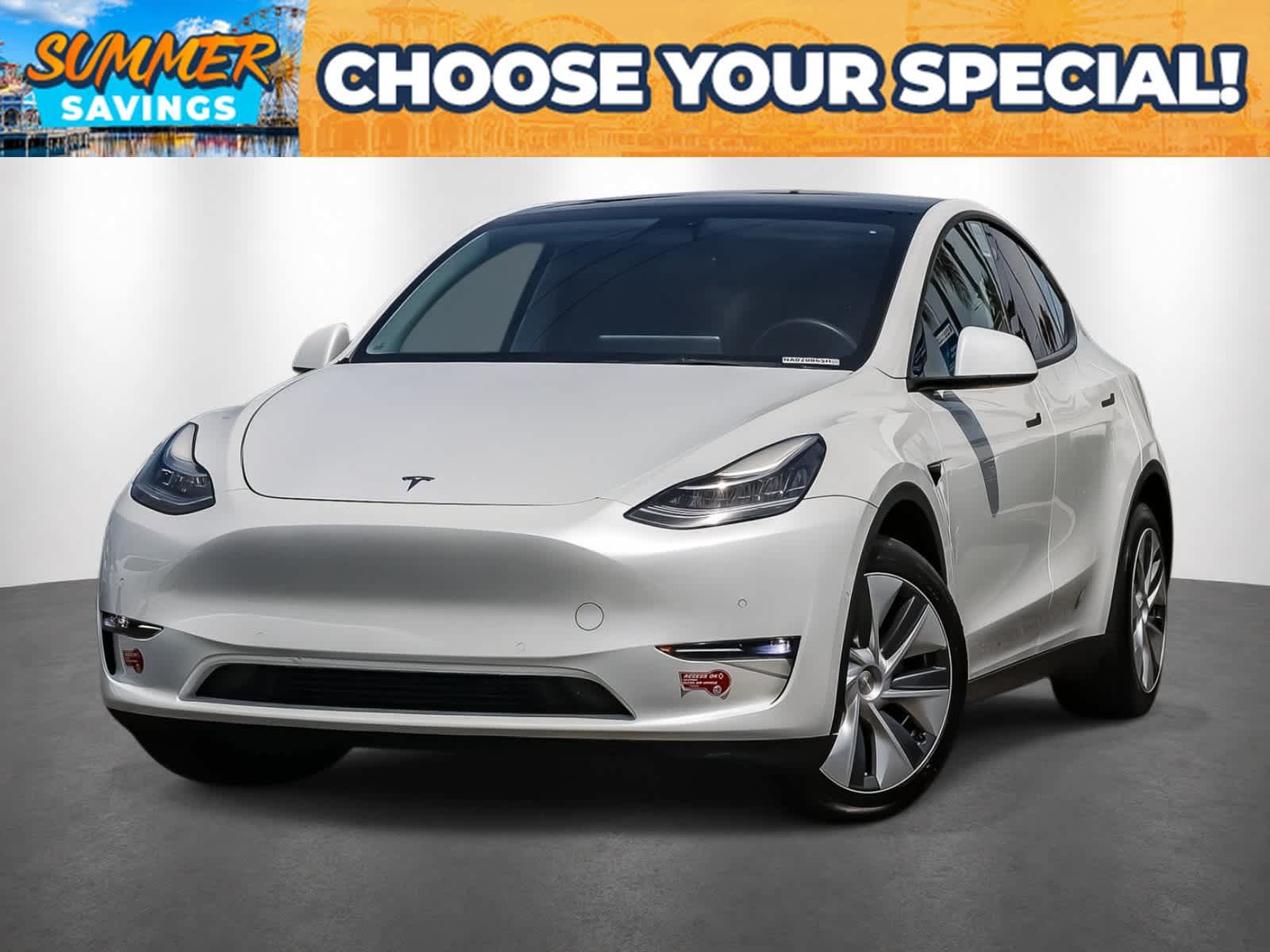 Used 2022 Tesla Model Y Long Range AWD/4WD image 1