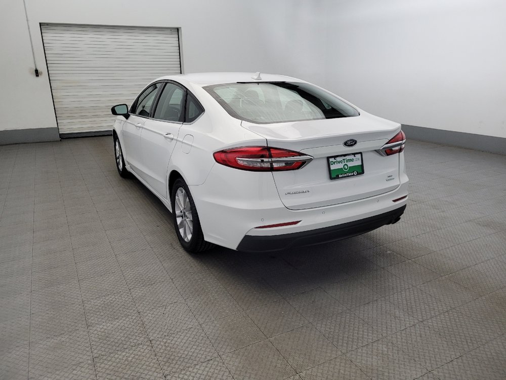 Used 2020 Ford Fusion SE FWD image 5