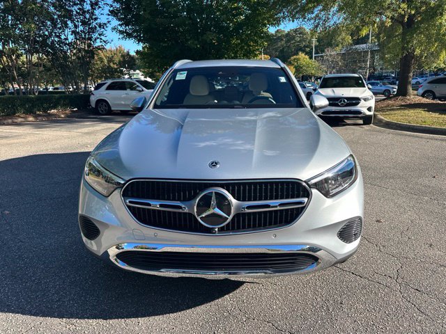 Used 2026 Mercedes-Benz GLC 300 image 2