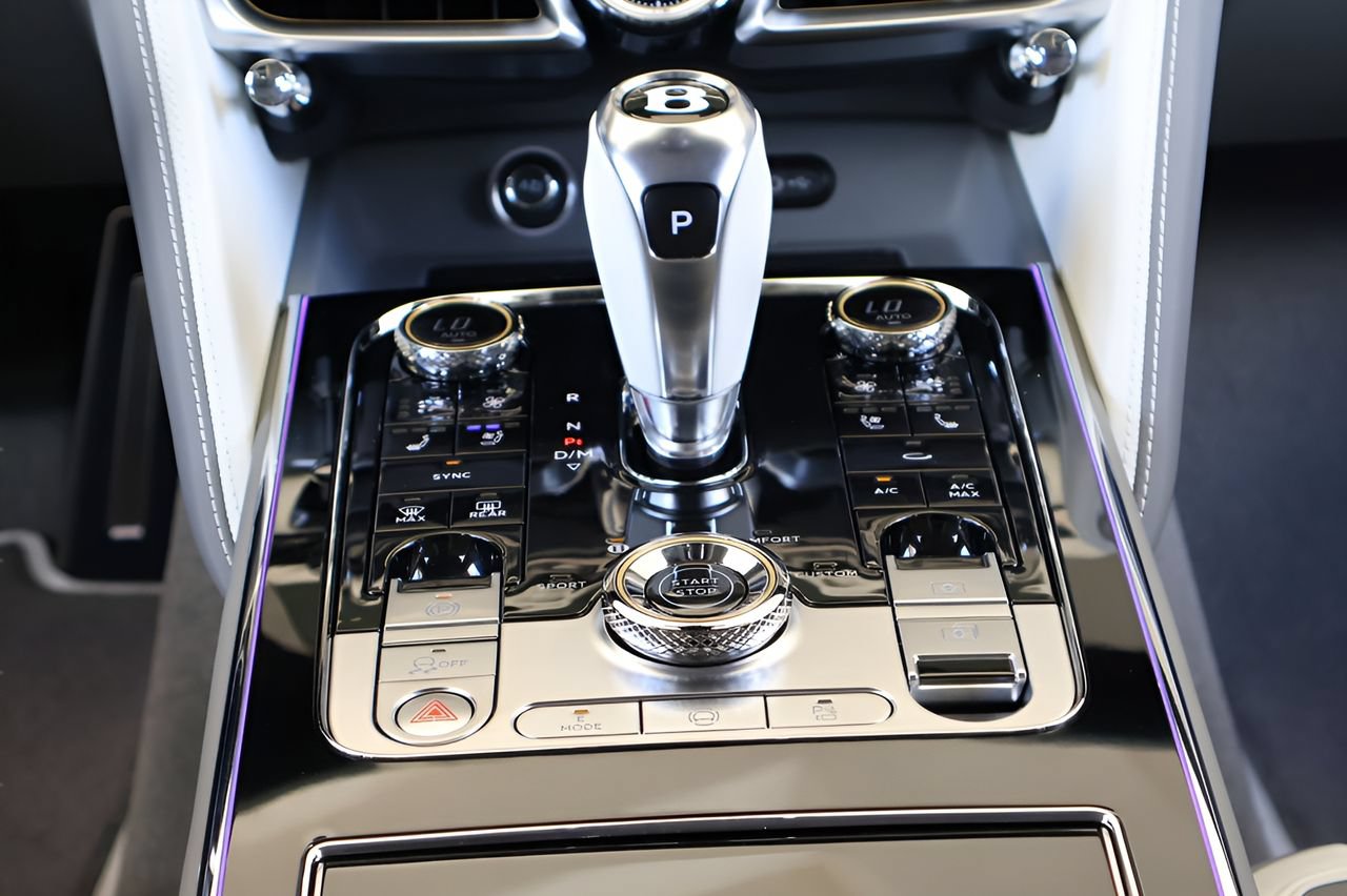 New 2026 Bentley Flying Spur Plug-In Hybrid AWD/4WD image 19