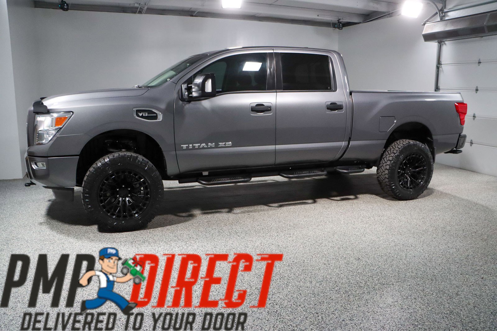 Used 2023 Nissan Titan SV image 10