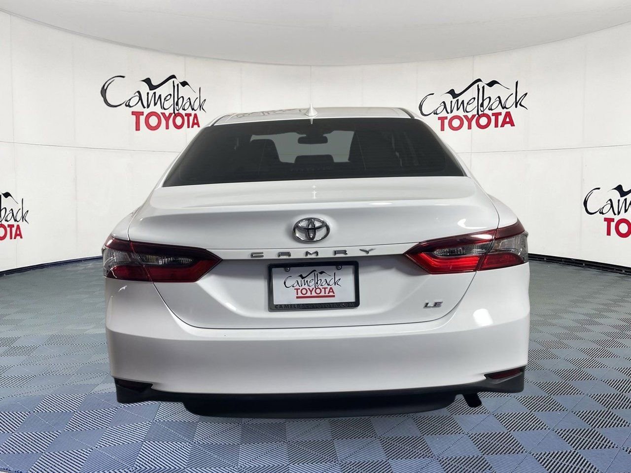 Used 2024 Toyota Camry LE FWD image 7