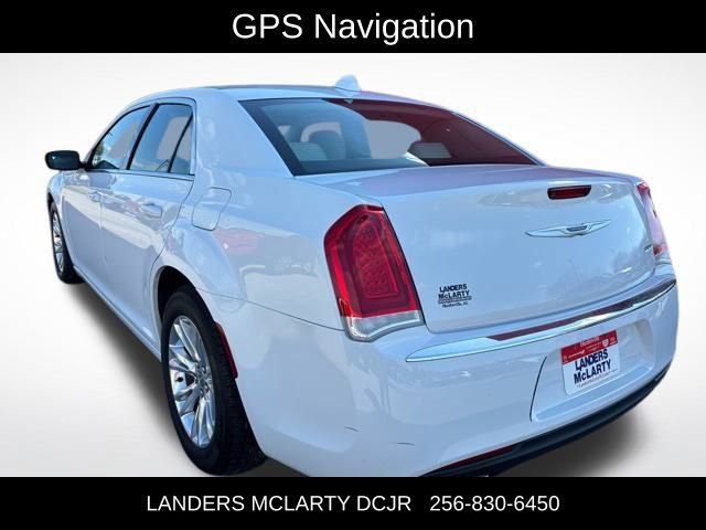 Used 2019 Chrysler 300 Touring L w/ Quick Order Package 22F image 4