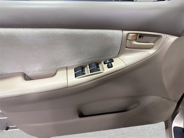 Used 2005 Toyota Corolla image 9