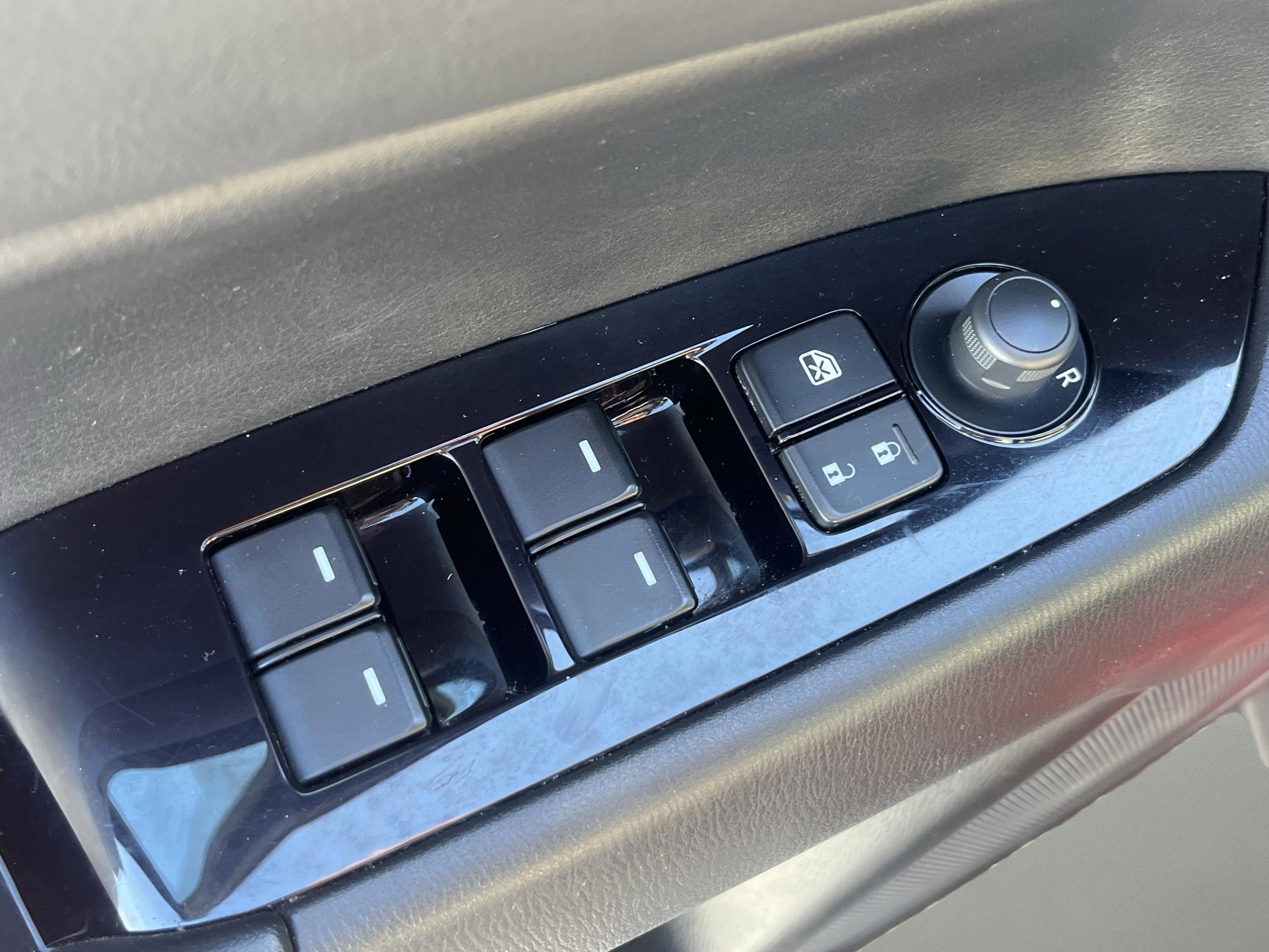 Used 2021 MAZDA CX-5 Touring image 14