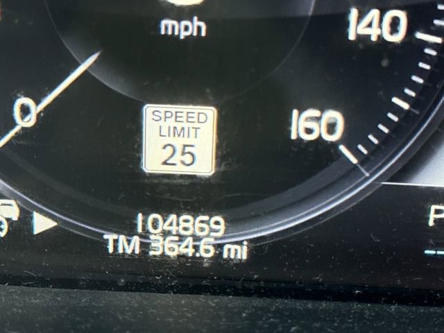 Used 2019 Volvo XC90 T5 R-Design image 19