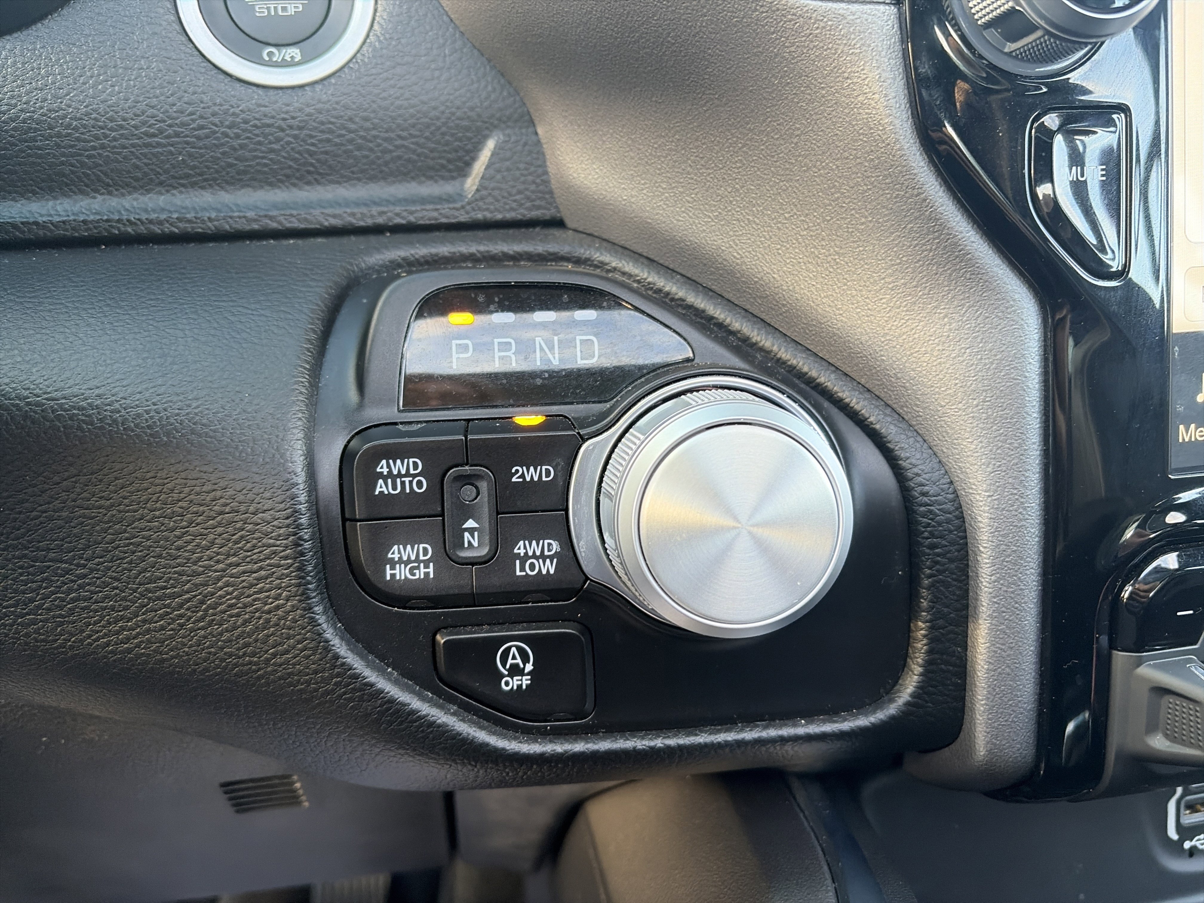 Used 2024 RAM 1500 Laramie image 43