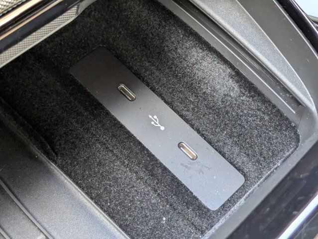 Used 2025 Porsche Cayenne AWD/4WD image 24