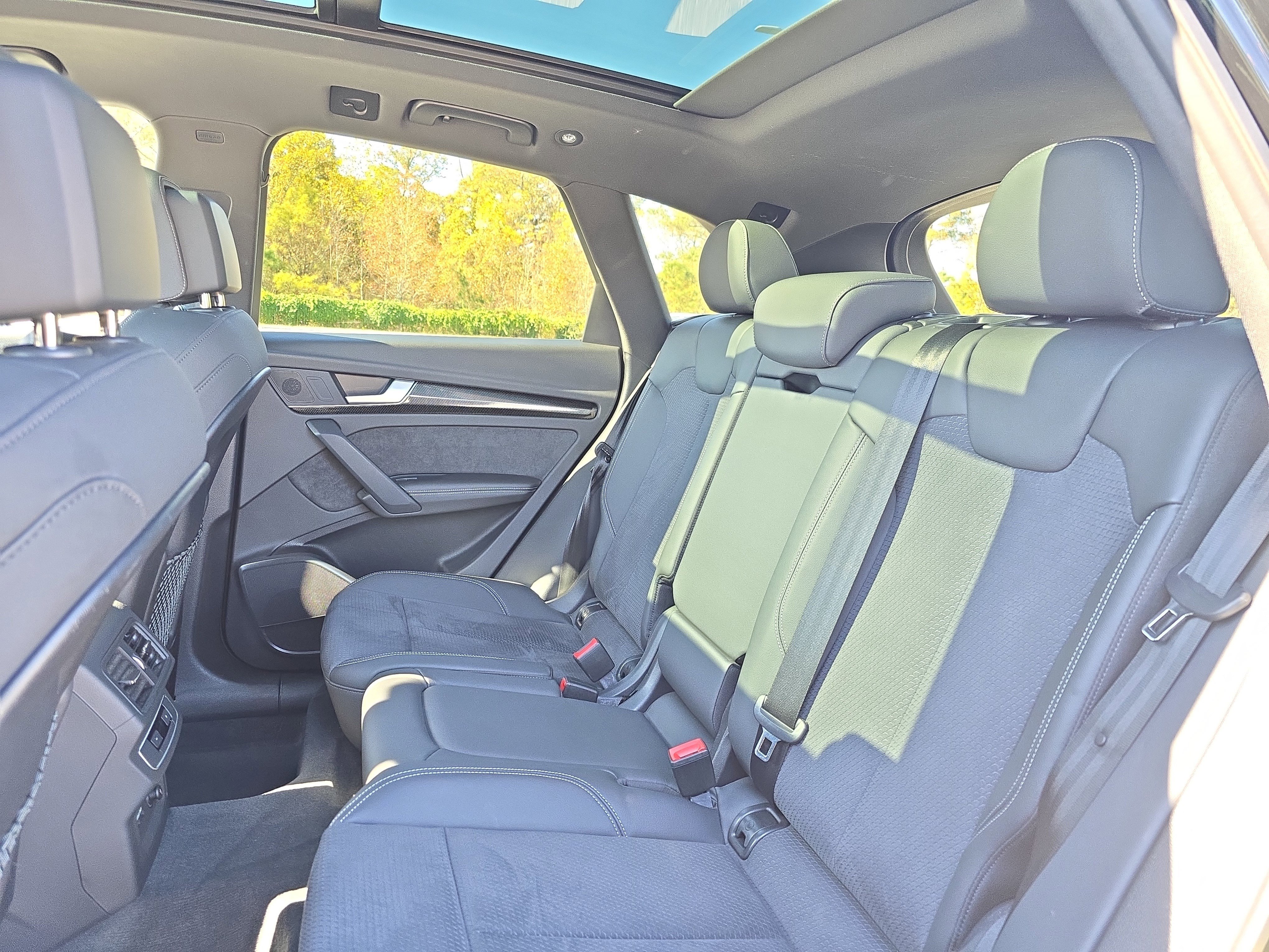 Used 2022 Audi SQ5 Premium Plus w/ Premium Plus Package image 14