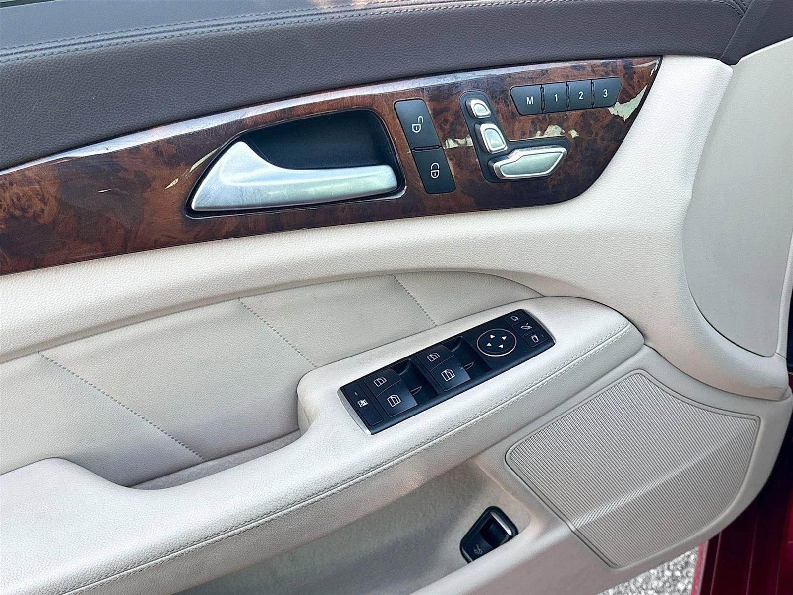 Used 2016 Mercedes-Benz CLS 550 4MATIC image 19