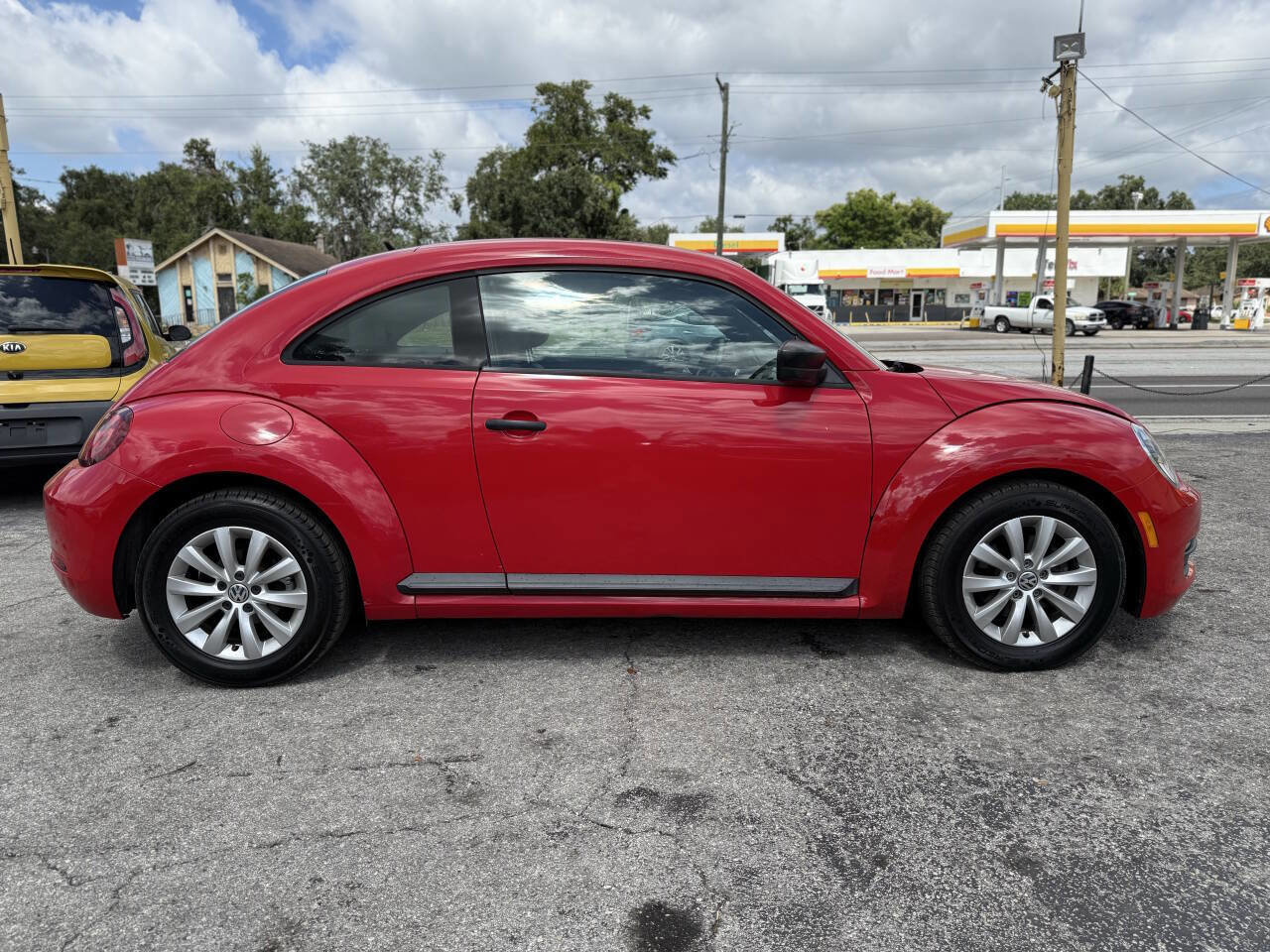 Used 2017 Volkswagen Beetle 1.8T Classic FWD image 8