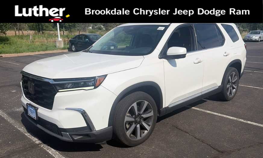 Used 2023 Honda Pilot Elite image 1