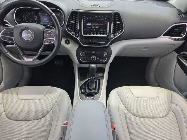 Used 2019 Jeep Cherokee Limited w/ Luxury Group FWD image 12