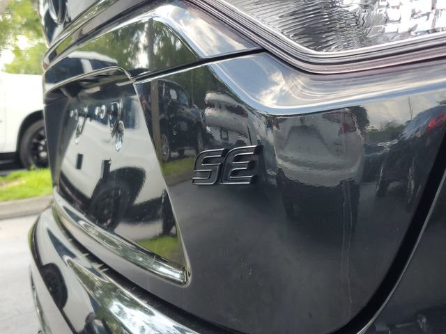 Used 2021 Toyota Corolla SE FWD image 8