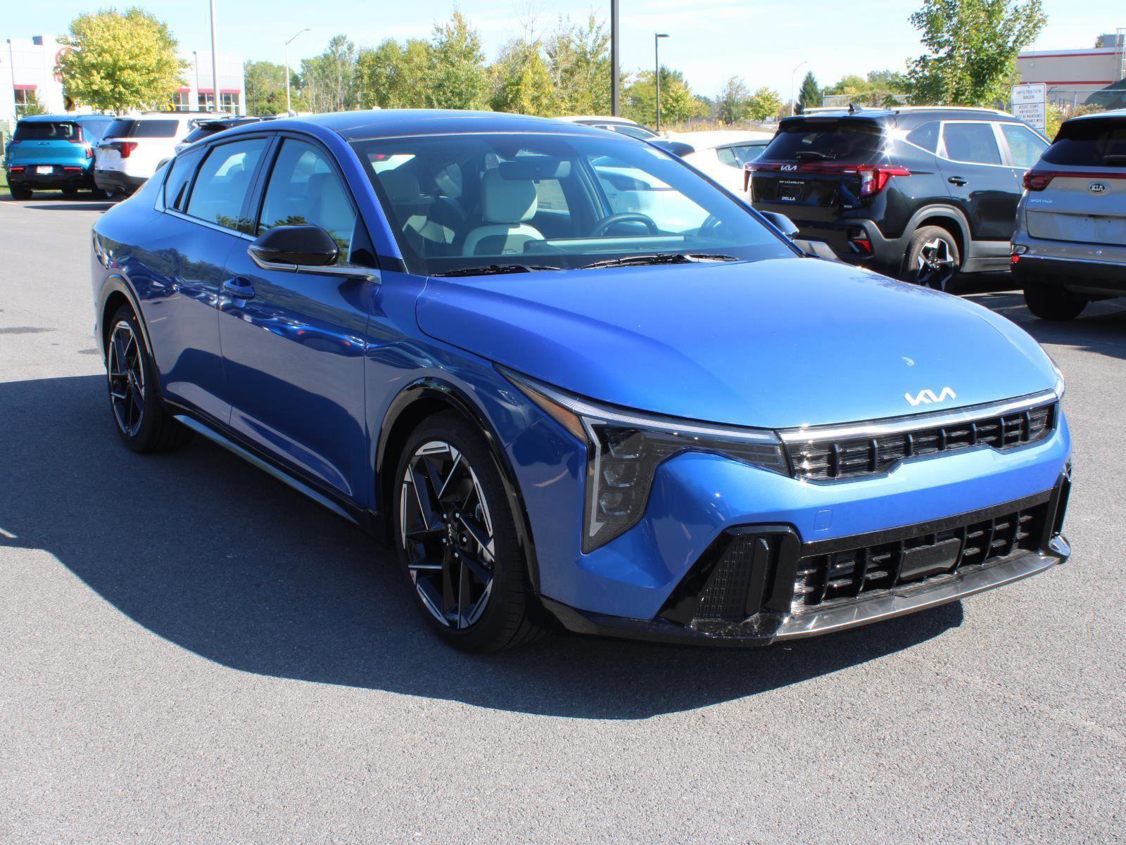 New 2025 Kia K4 GT-Line image 3