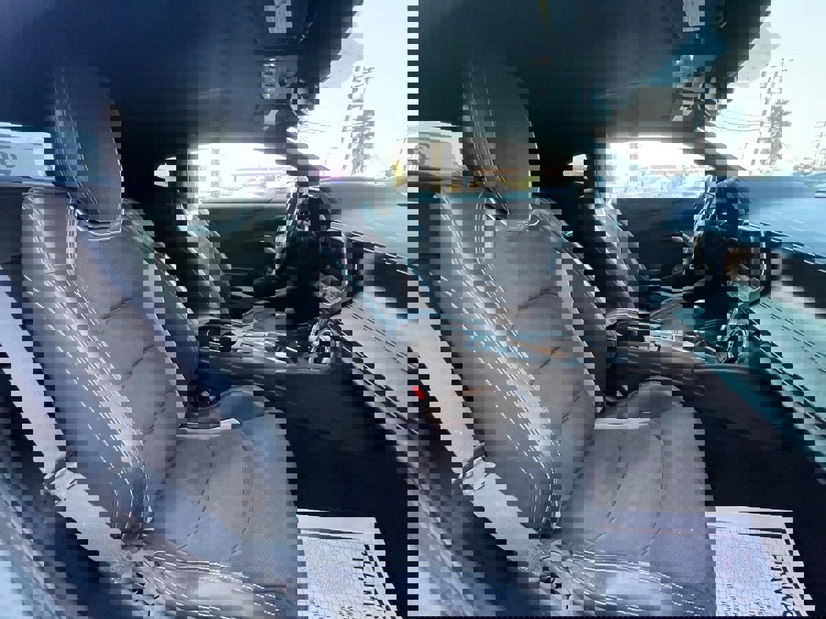 Used 2018 Chevrolet Camaro SS image 13