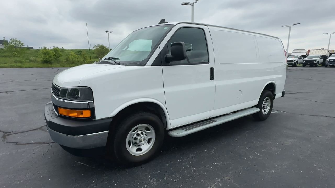 Used 2023 Chevrolet Express 2500 w/ Driver Convenience Package image 4