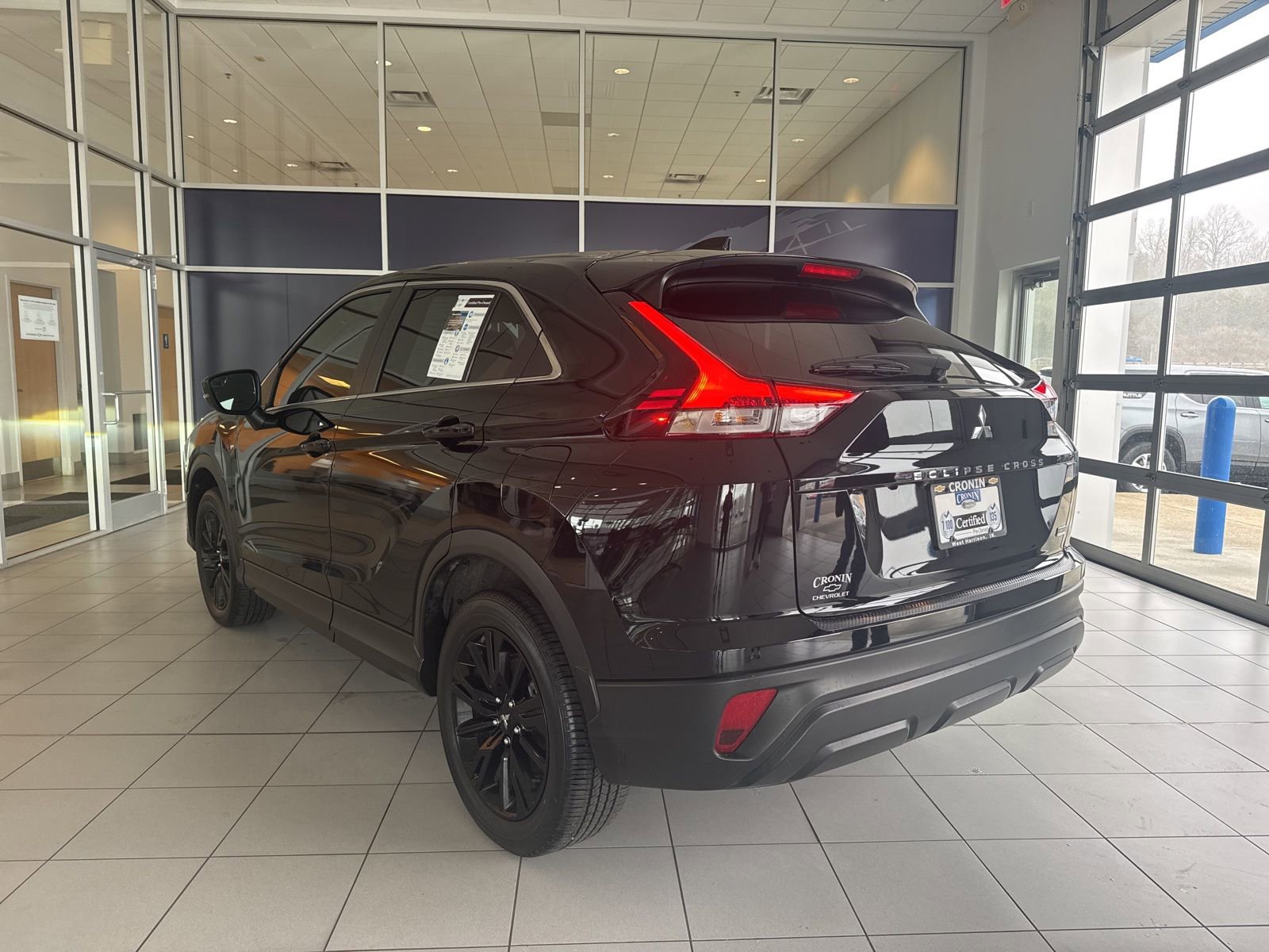 Used 2024 Mitsubishi Eclipse Cross LE image 10