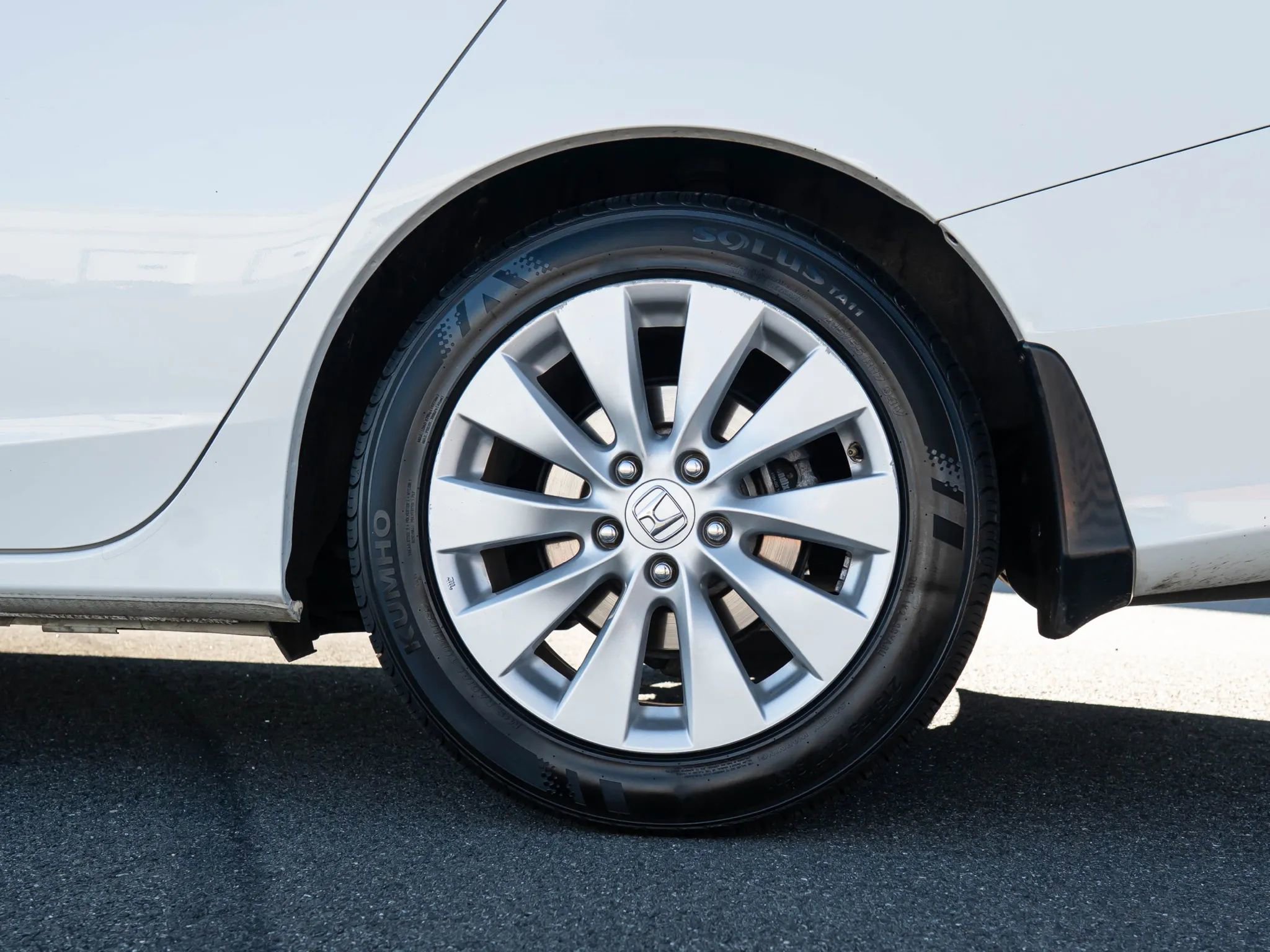 Used 2013 Honda Accord EX-L image 15