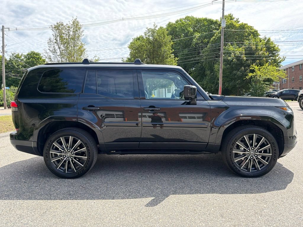 Used 2025 Lexus GX 550 w/ Accessory Package (2T) AWD/4WD image 8