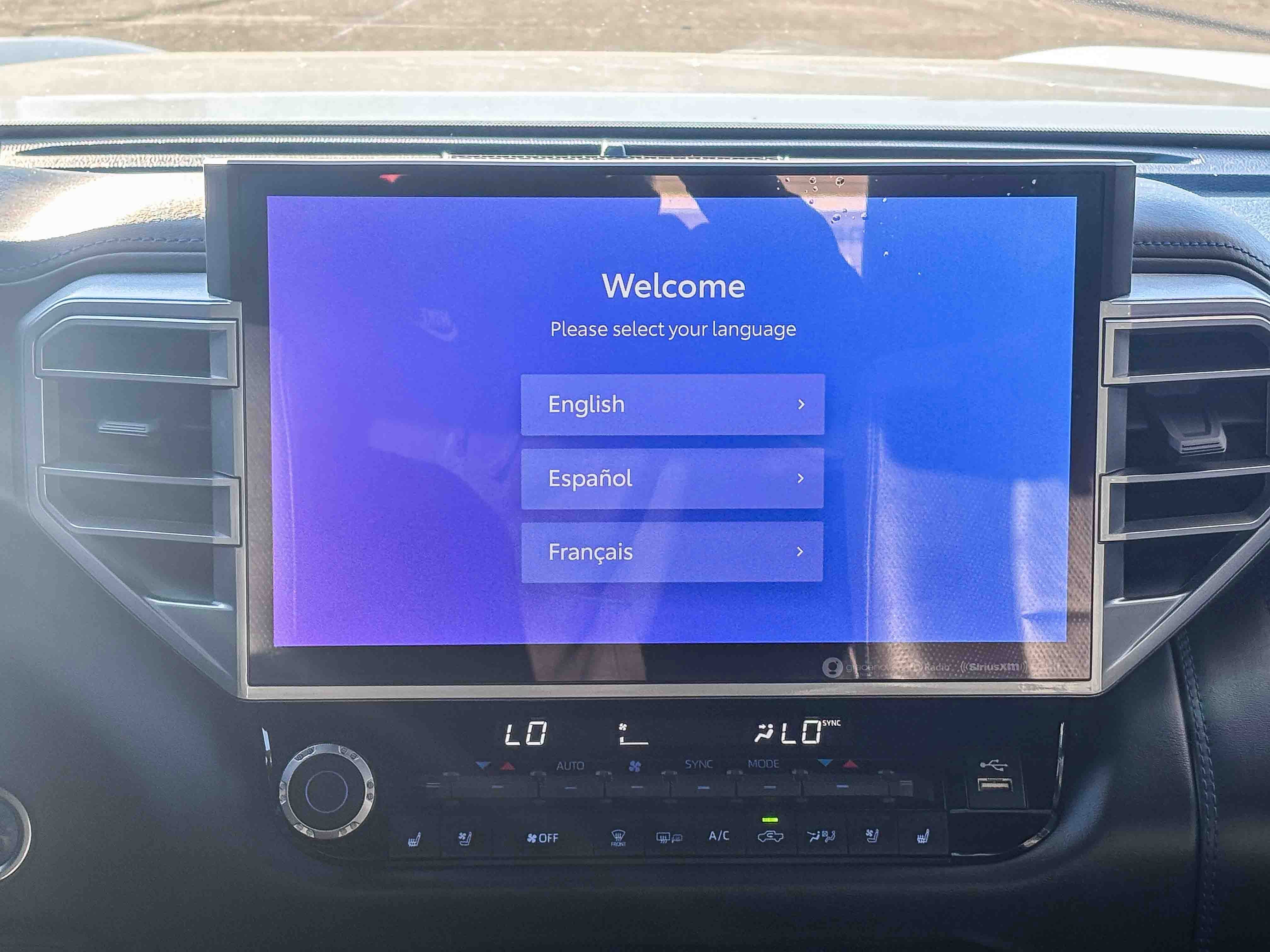 Used 2022 Toyota Tundra Platinum image 17