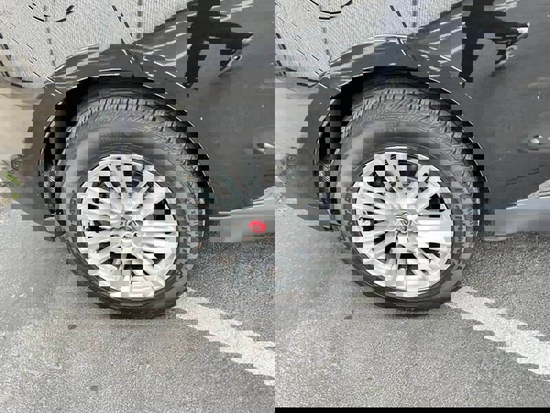 Used 2017 Jaguar F-PACE Prestige AWD/4WD image 11