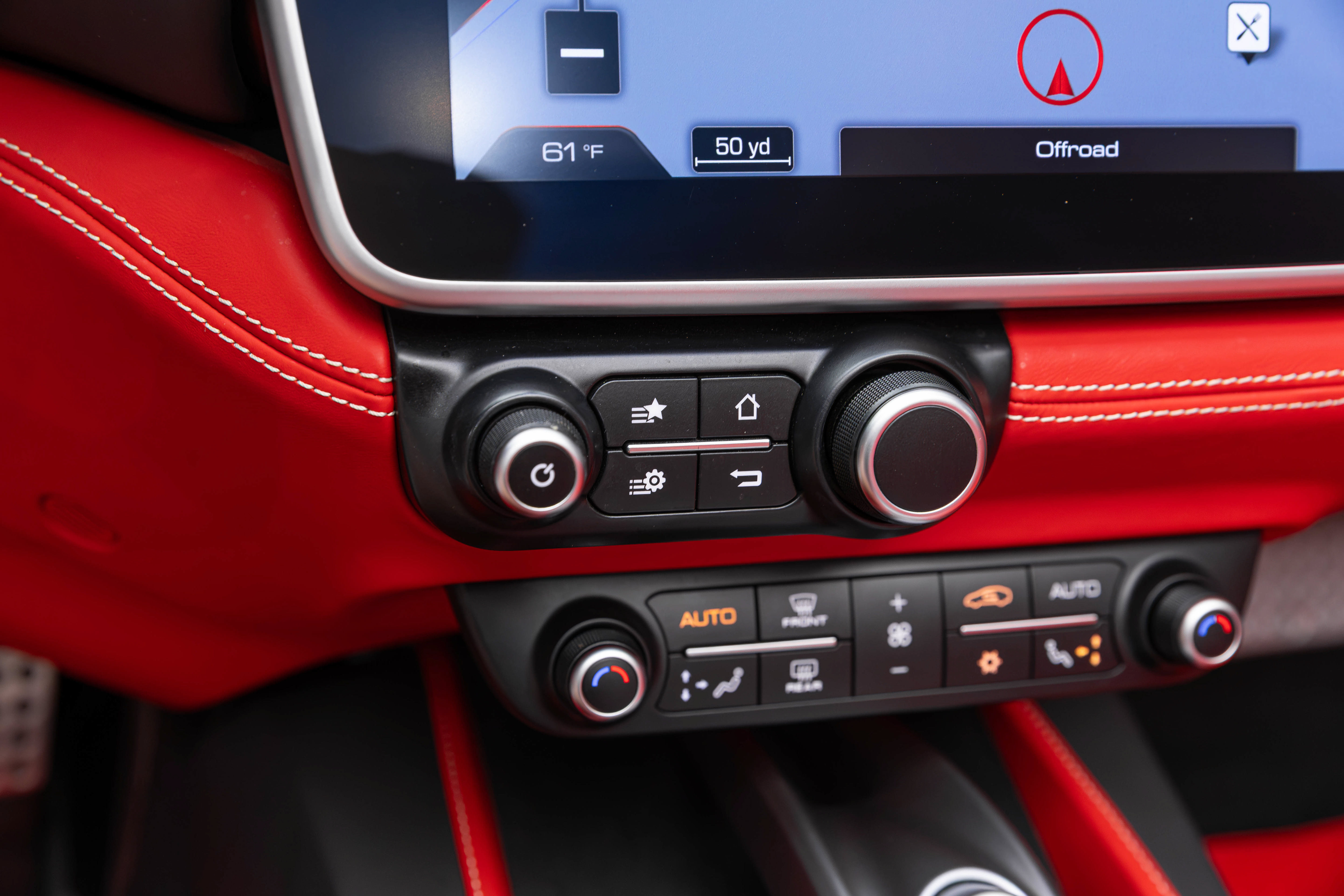 Certified 2019 Ferrari Portofino RWD image 35