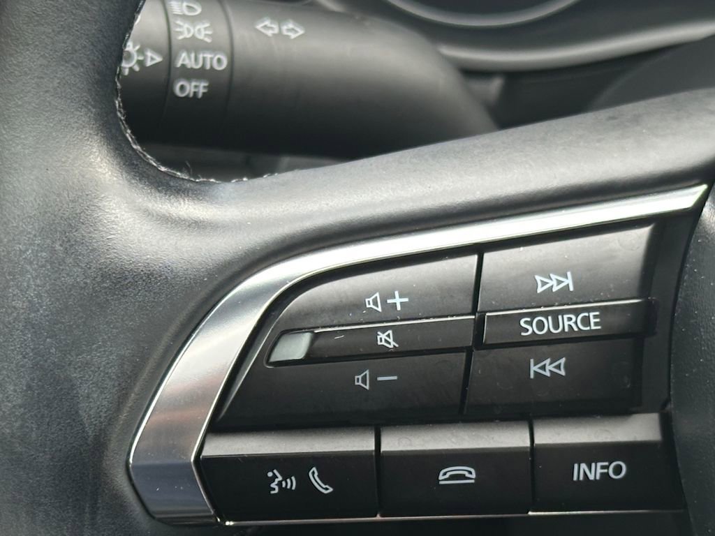 Used 2024 MAZDA MAZDA3 s image 23