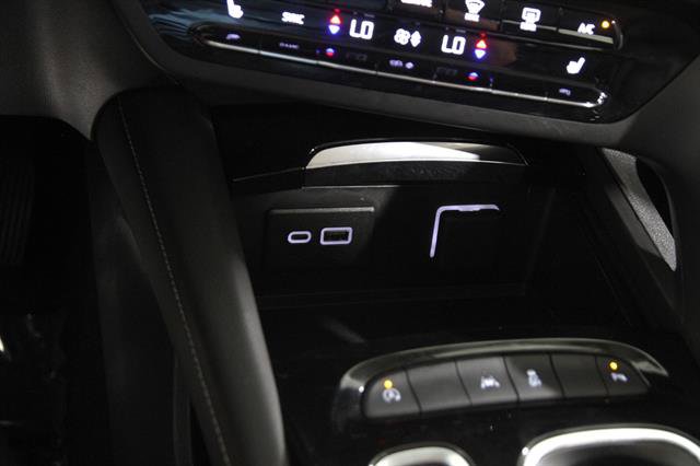 Used 2023 Buick Envision Essence FWD image 18