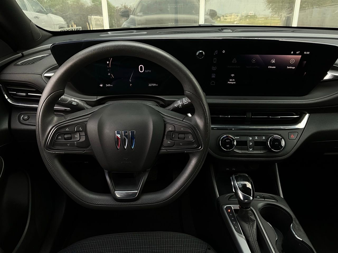 Used 2025 Buick Envista Preferred image 13