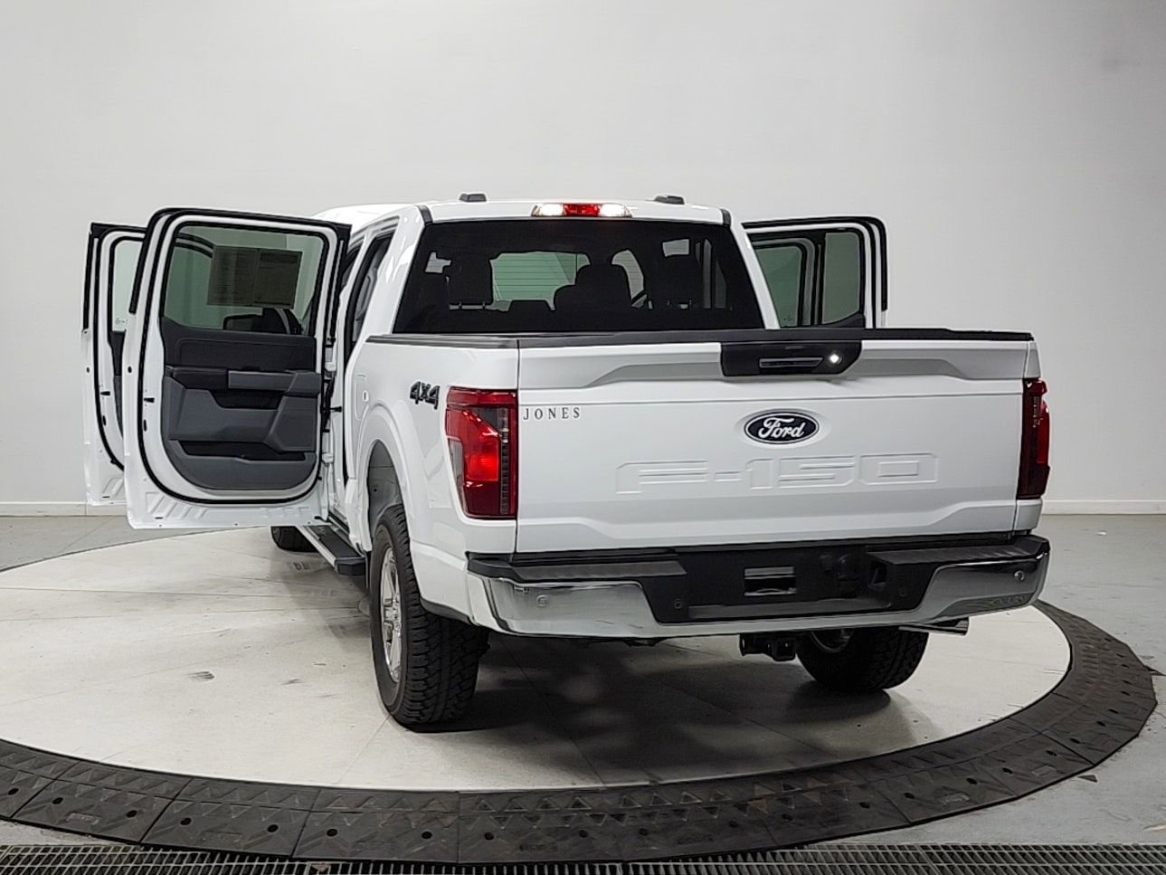 Used 2024 Ford F150 XLT w/ Mobile Office Package image 14