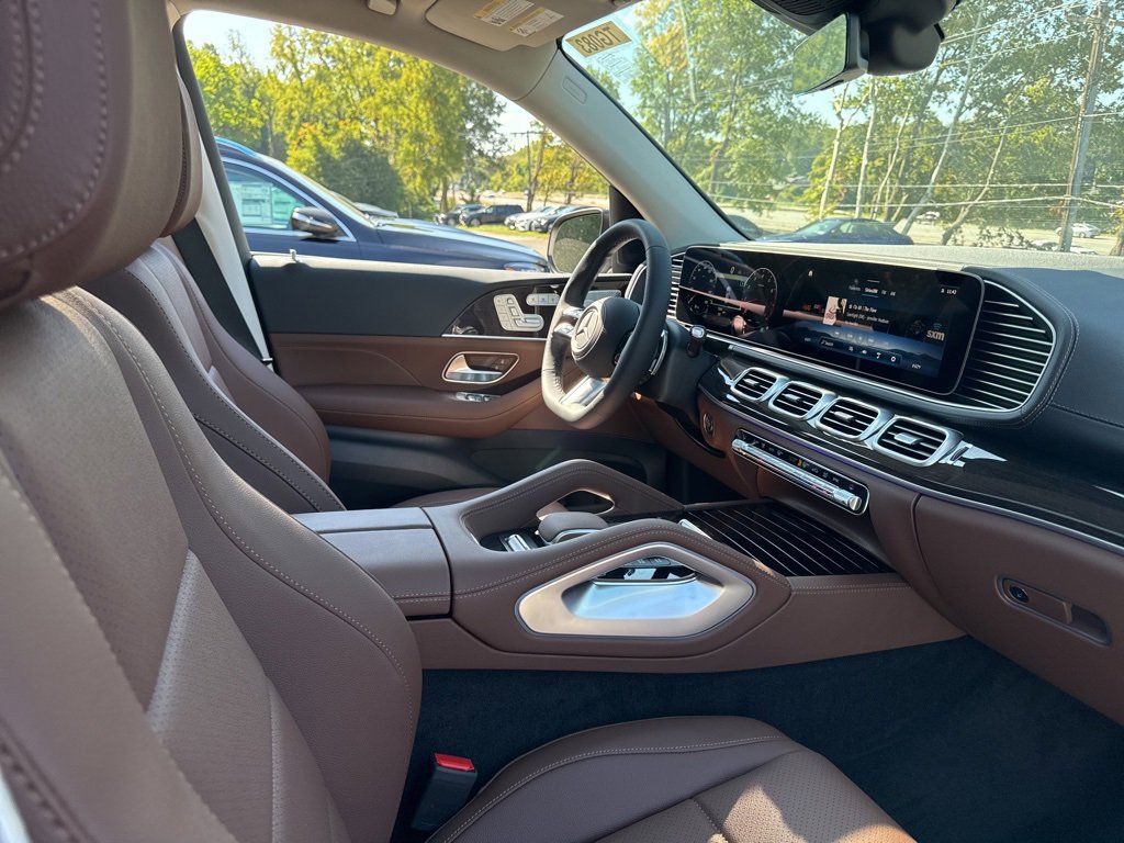 New 2026 Mercedes-Benz GLS 450 4MATIC image 32