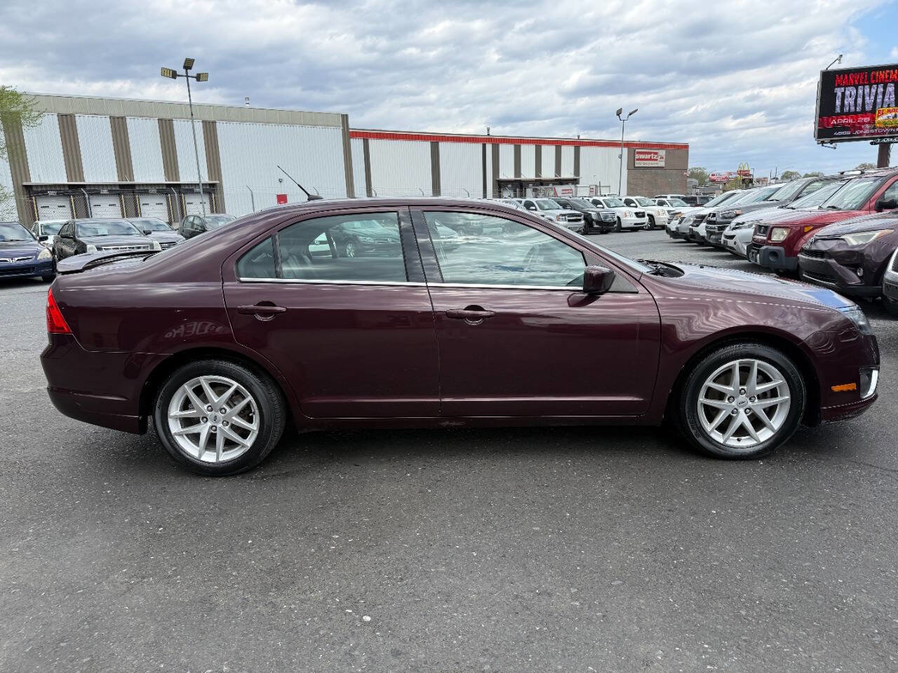 Used 2011 Ford Fusion SEL w/ 302A Rapid Spec Order Code image 4
