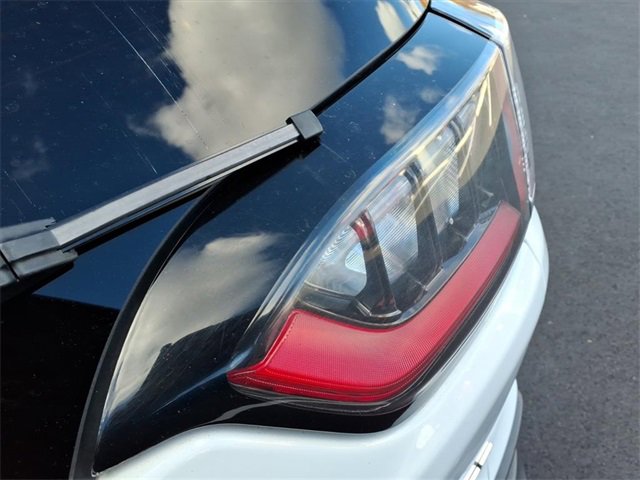 Used 2019 Jeep Cherokee Limited image 11